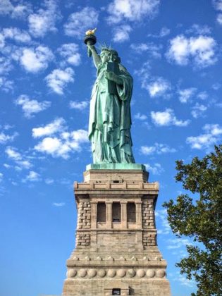 How To Visit The Statue Of Liberty - Ultimate Guide