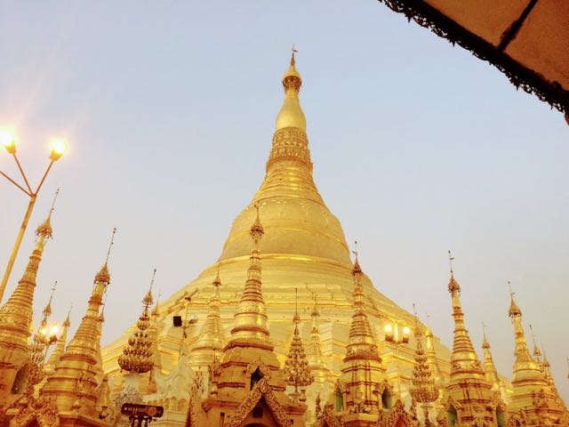 golden Shwedagon Pagoda in Yangon
